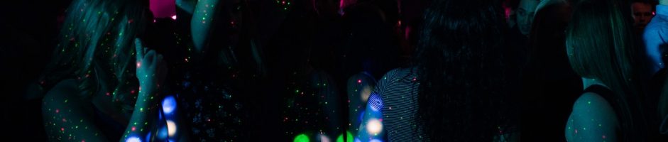 LA NOCHE SARL DISCOTHEQUE