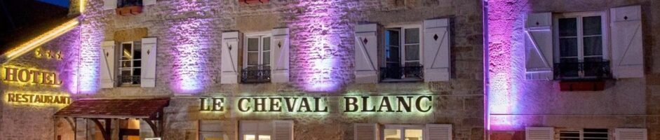 LE CHEVAL BLANC